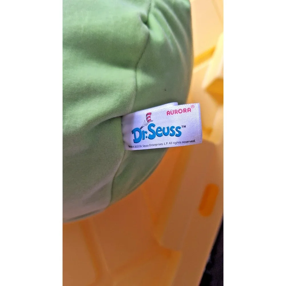 Dr. Seuss The Grinch Mallow Stuffed Green Pillow 8 in Soft‎ Plush NEW!